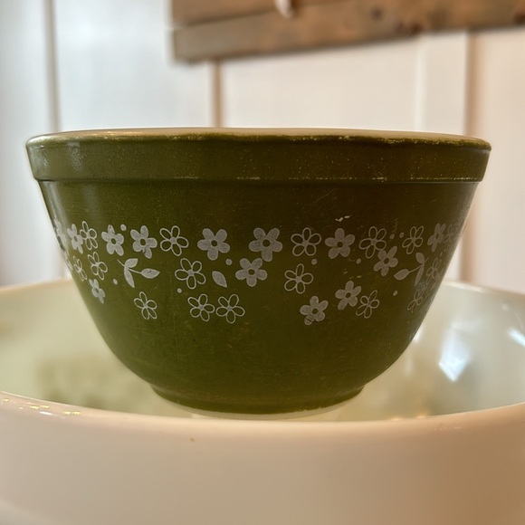 Vintage Pyrex Crazy Daisy Patterned Dishes Kitchen Home Bake Cook Eat Grandma - Picture 2 of 7